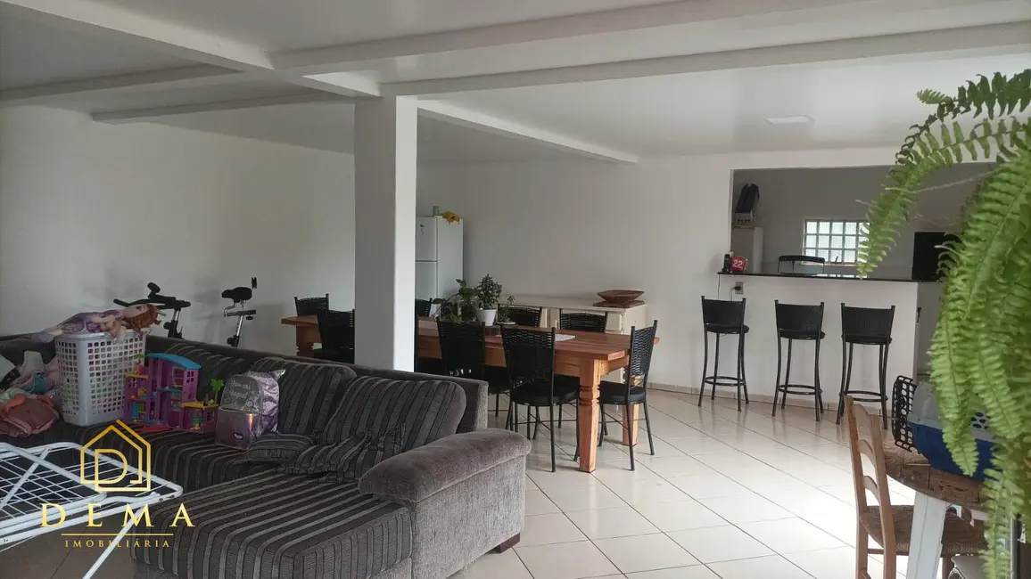 Foto 5 de Casa com 2 quartos à venda, 241m2 em Centro, Toledo - PR