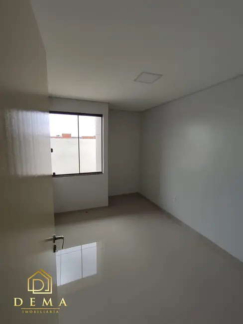 Casa com 2 quartos à venda, 105m2 em Jardim Concórdia, Toledo - PR - imagem 2 Foto 2 de Casa com 2 quartos à venda, 105m2 em Jardim Concórdia, Toledo - PR
