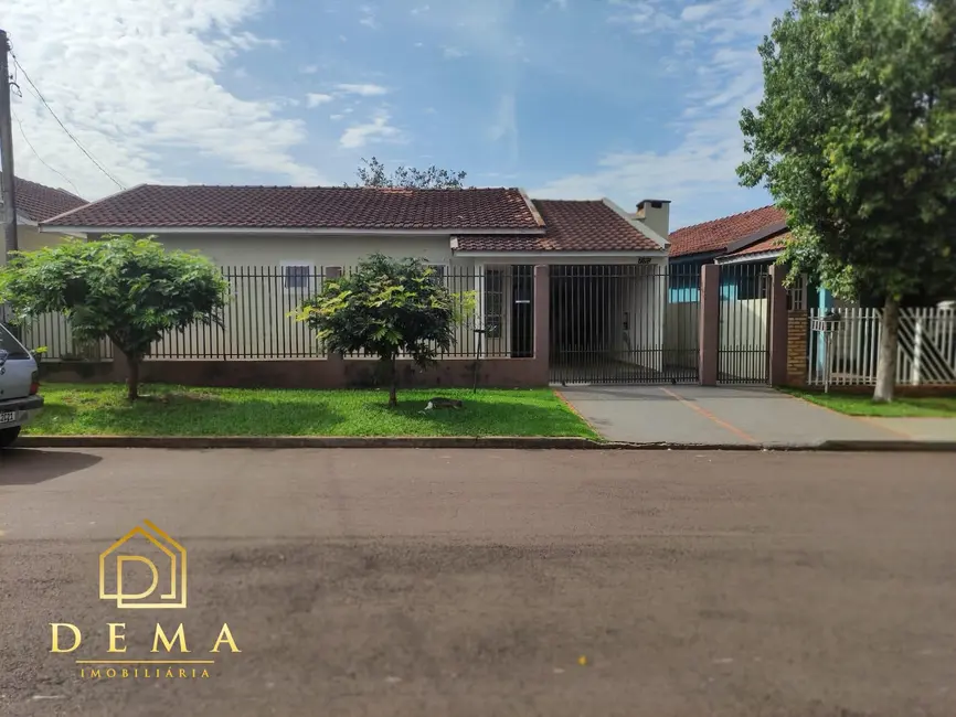Casa à venda, 322m2 em São Francisco, Toledo - PR - imagem 2 Foto 2 de Casa à venda, 322m2 em São Francisco, Toledo - PR