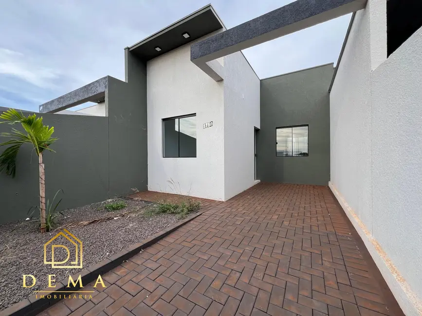 Foto 1 de Casa com 2 quartos à venda, 58m2 em Pinheirinho, Toledo - PR