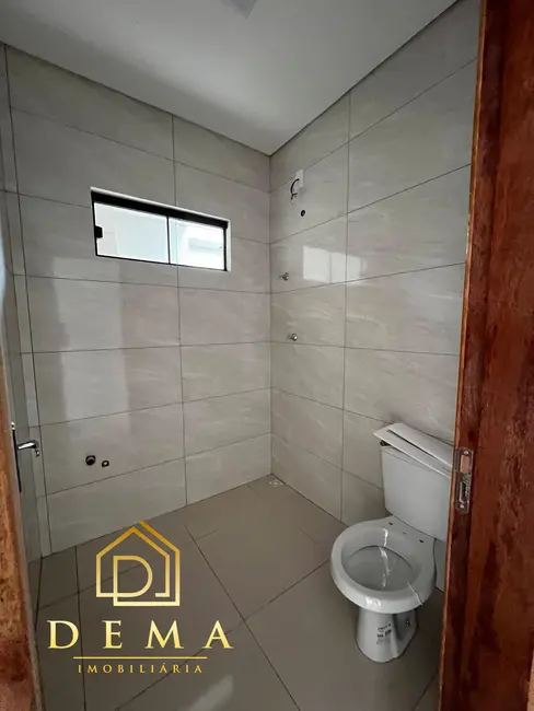 Foto 9 de Casa com 2 quartos à venda, 52m2 em Pinheirinho, Toledo - PR