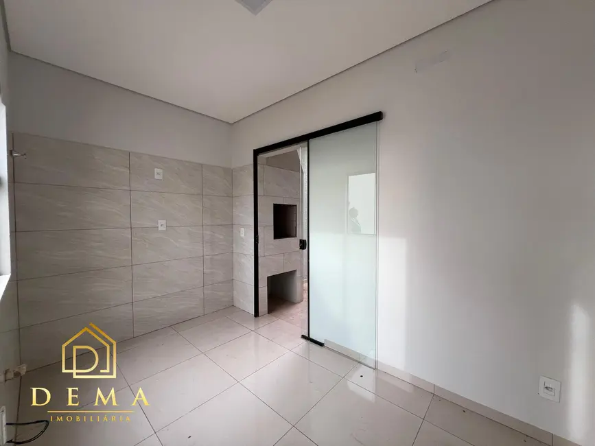 Foto 4 de Casa com 2 quartos à venda, 52m2 em Pinheirinho, Toledo - PR