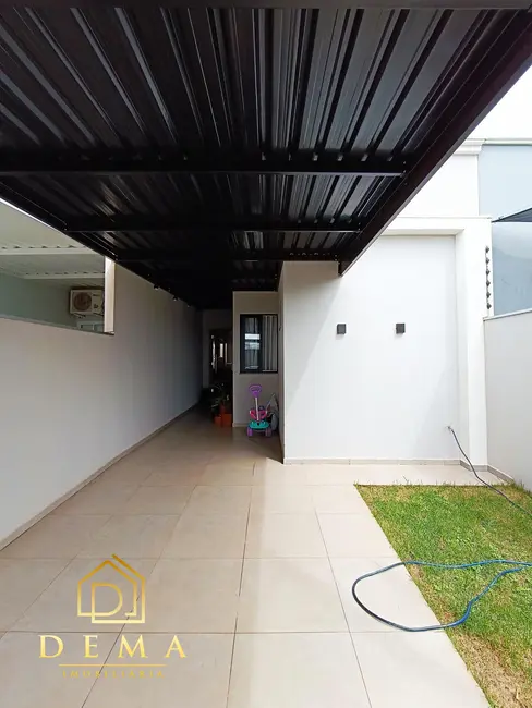 Casa com 1 quarto à venda, 61m2 em Jardim Coopagro, Toledo - PR - imagem 6 Foto 6 de Casa com 1 quarto à venda, 61m2 em Jardim Coopagro, Toledo - PR