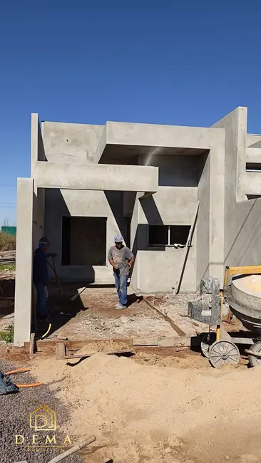 Foto 1 de Casa com 1 quarto à venda, 56m2 em Toledo - PR
