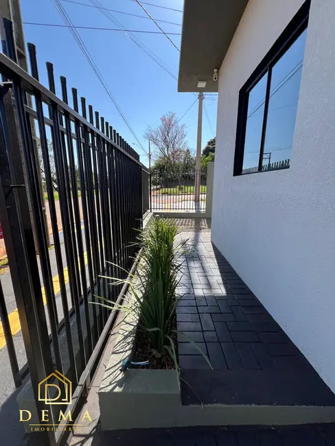 Casa com 2 quartos à venda, 50m2 em Pinheirinho, Toledo - PR - imagem 4 Foto 4 de Casa com 2 quartos à venda, 50m2 em Pinheirinho, Toledo - PR