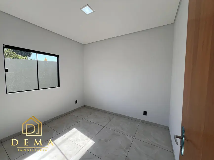 Casa com 2 quartos à venda, 50m2 em Pinheirinho, Toledo - PR - imagem 6 Foto 6 de Casa com 2 quartos à venda, 50m2 em Pinheirinho, Toledo - PR