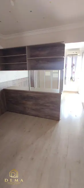 Sobrado com 2 quartos à venda, 186m2 em Jardim Gisela, Toledo - PR - imagem 5 Foto 5 de Sobrado com 2 quartos à venda, 186m2 em Jardim Gisela, Toledo - PR