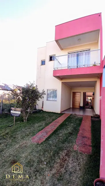 Sobrado com 2 quartos à venda, 186m2 em Jardim Gisela, Toledo - PR - imagem 4 Foto 4 de Sobrado com 2 quartos à venda, 186m2 em Jardim Gisela, Toledo - PR