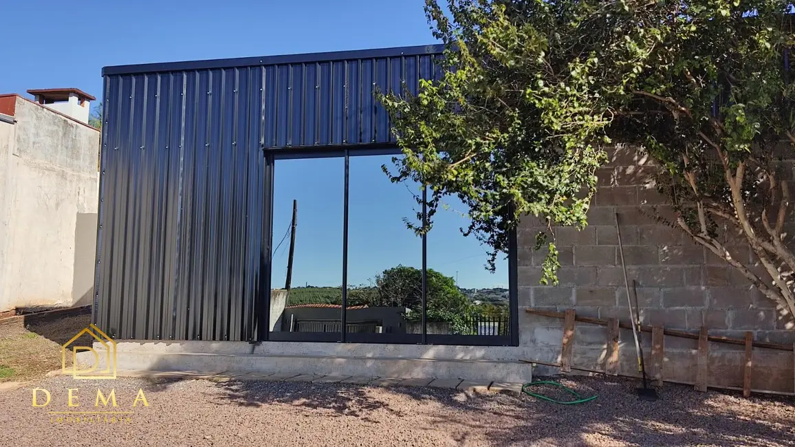 Foto 1 de Casa com 1 quarto para alugar em Centro, Toledo - PR
