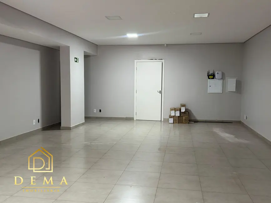 Sala Comercial à venda e para alugar, 86m2 em Centro, Toledo - PR - imagem 9 Foto 9 de Sala Comercial à venda e para alugar, 86m2 em Centro, Toledo - PR