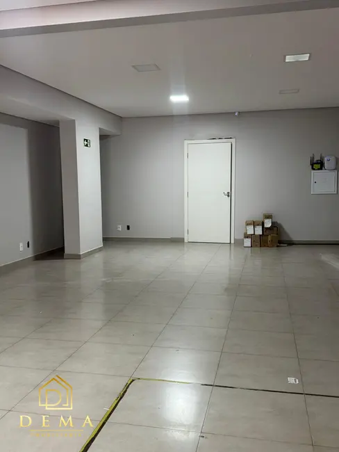 Sala Comercial à venda e para alugar, 86m2 em Centro, Toledo - PR - imagem 8 Foto 8 de Sala Comercial à venda e para alugar, 86m2 em Centro, Toledo - PR