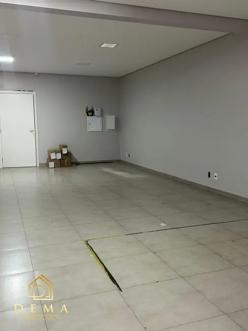 Sala Comercial à venda e para alugar, 86m2 em Centro, Toledo - PR - imagem 5 Foto 5 de Sala Comercial à venda e para alugar, 86m2 em Centro, Toledo - PR