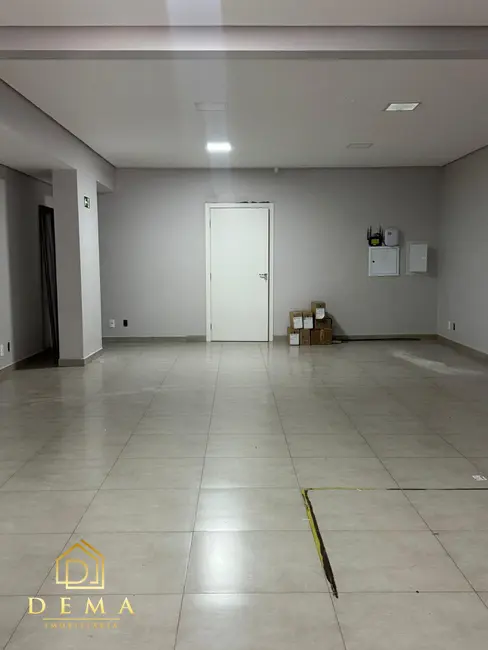 Sala Comercial à venda e para alugar, 86m2 em Centro, Toledo - PR - imagem 7 Foto 7 de Sala Comercial à venda e para alugar, 86m2 em Centro, Toledo - PR