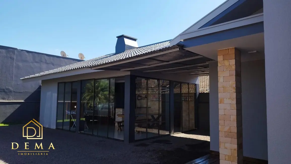 Foto 2 de Casa com 2 quartos à venda, 128m2 em Palotina - PR