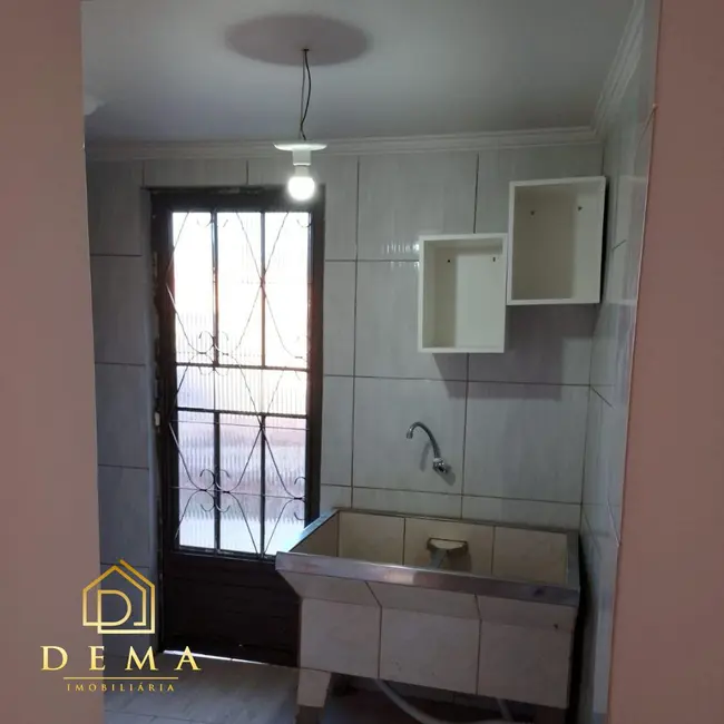 Casa com 2 quartos à venda, 130m2 em Centro, Toledo - PR - imagem 3 Foto 3 de Casa com 2 quartos à venda, 130m2 em Centro, Toledo - PR