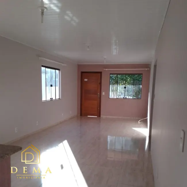 Foto 2 de Casa com 2 quartos à venda, 130m2 em Centro, Toledo - PR