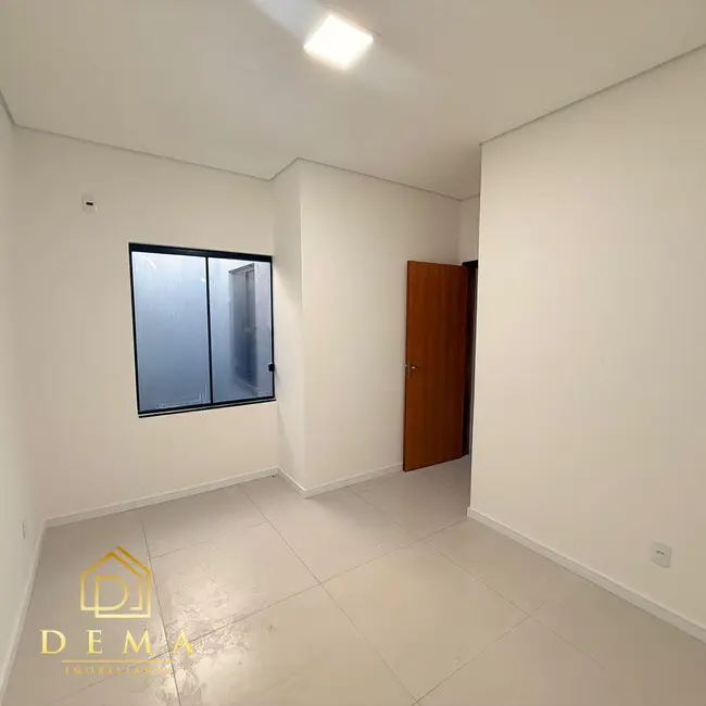 Casa com 2 quartos à venda, 53m2 em Jardim Coopagro, Toledo - PR - imagem 6 Foto 6 de Casa com 2 quartos à venda, 53m2 em Jardim Coopagro, Toledo - PR