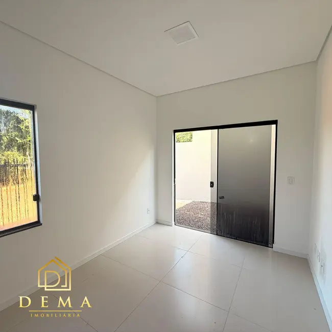Casa com 2 quartos à venda, 53m2 em Jardim Coopagro, Toledo - PR - imagem 5 Foto 5 de Casa com 2 quartos à venda, 53m2 em Jardim Coopagro, Toledo - PR