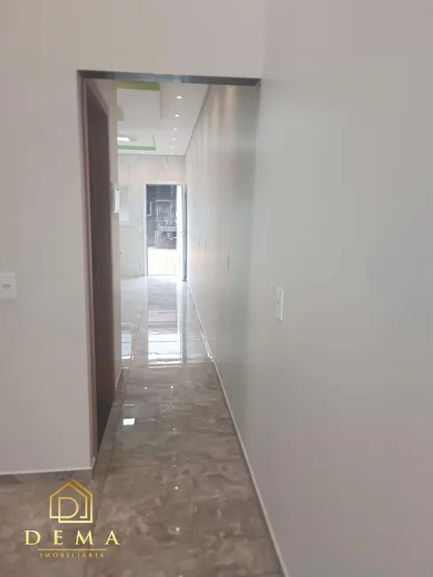 Casa com 2 quartos à venda, 110m2 em Vila Becker, Toledo - PR - imagem 8 Foto 8 de Casa com 2 quartos à venda, 110m2 em Vila Becker, Toledo - PR