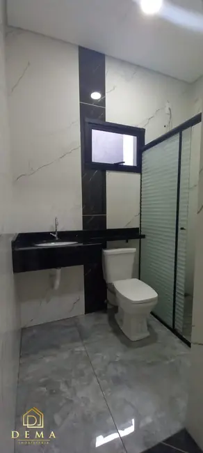 Foto 8 de Casa com 2 quartos à venda, 110m2 em Vila Becker, Toledo - PR
