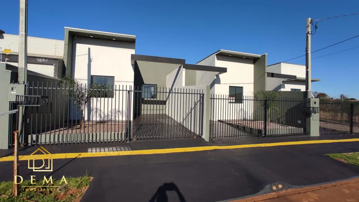 Casa com 2 quartos à venda, 58m2 em Pinheirinho, Toledo - PR - imagem 1 Foto 1 de Casa com 2 quartos à venda, 58m2 em Pinheirinho, Toledo - PR