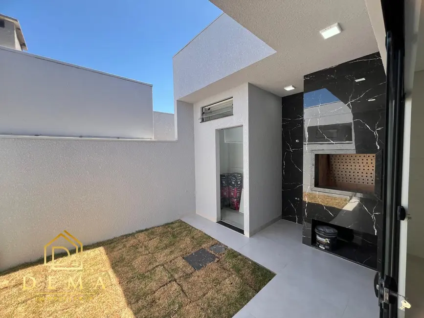 Foto 2 de Casa com 1 quarto à venda, 68m2 em Jardim Coopagro, Toledo - PR