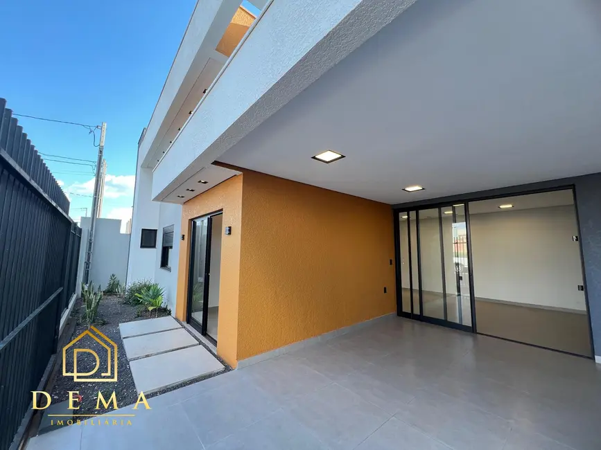 Casa com 1 quarto à venda, 102m2 em Jardim Coopagro, Toledo - PR - imagem 3 Foto 3 de Casa com 1 quarto à venda, 102m2 em Jardim Coopagro, Toledo - PR