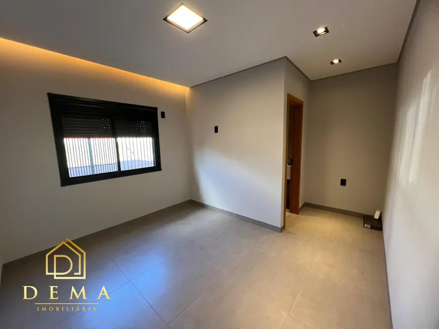 Casa com 1 quarto à venda, 102m2 em Jardim Coopagro, Toledo - PR - imagem 7 Foto 7 de Casa com 1 quarto à venda, 102m2 em Jardim Coopagro, Toledo - PR