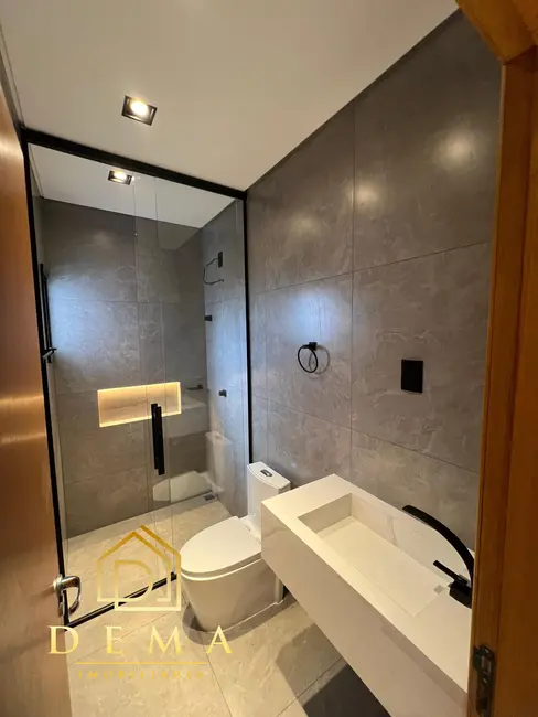 Casa com 1 quarto à venda, 102m2 em Jardim Coopagro, Toledo - PR - imagem 6 Foto 6 de Casa com 1 quarto à venda, 102m2 em Jardim Coopagro, Toledo - PR