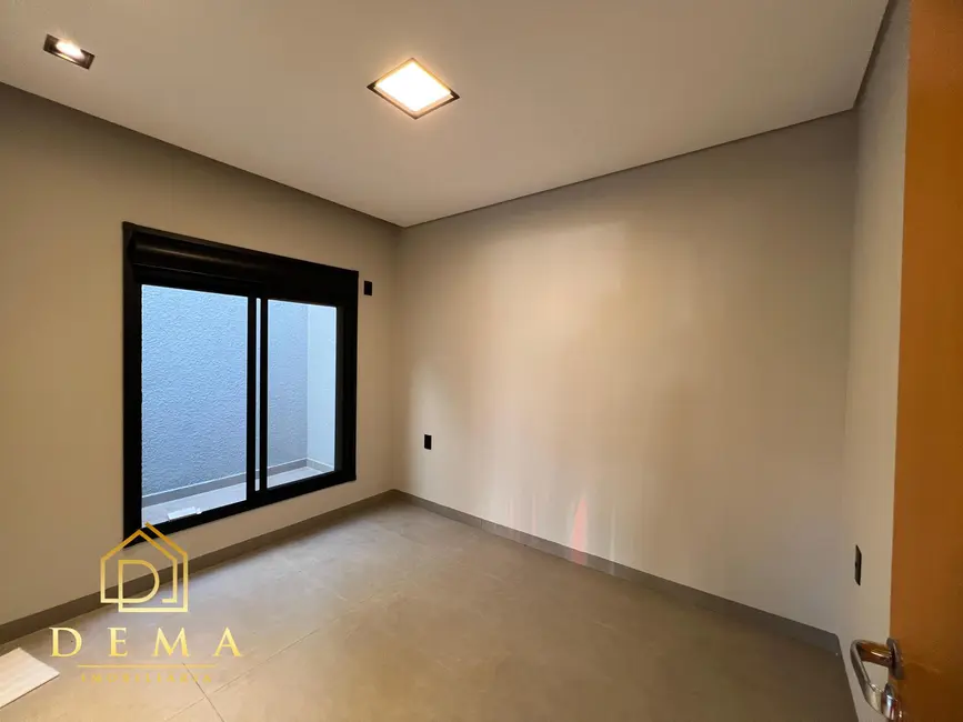 Casa com 1 quarto à venda, 102m2 em Jardim Coopagro, Toledo - PR - imagem 9 Foto 9 de Casa com 1 quarto à venda, 102m2 em Jardim Coopagro, Toledo - PR