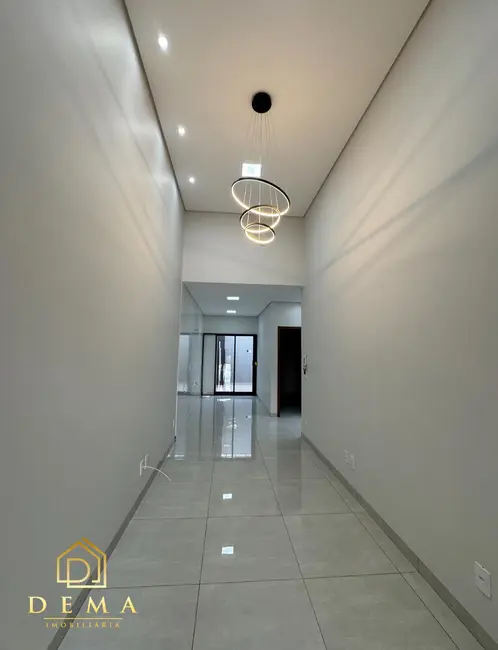 Casa com 2 quartos à venda, 98m2 em Jardim Coopagro, Toledo - PR - imagem 1 Foto 1 de Casa com 2 quartos à venda, 98m2 em Jardim Coopagro, Toledo - PR