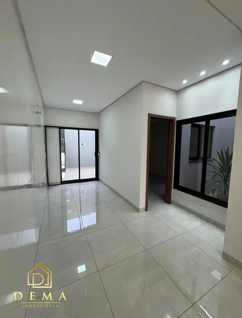 Casa com 2 quartos à venda, 98m2 em Jardim Coopagro, Toledo - PR - imagem 9 Foto 9 de Casa com 2 quartos à venda, 98m2 em Jardim Coopagro, Toledo - PR