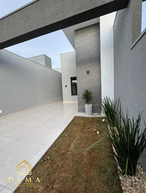 Casa com 1 quarto à venda, 90m2 em Jardim Coopagro, Toledo - PR - imagem 1 Foto 1 de Casa com 1 quarto à venda, 90m2 em Jardim Coopagro, Toledo - PR