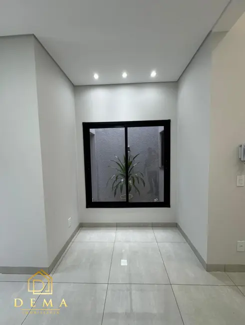 Casa com 1 quarto à venda, 90m2 em Jardim Coopagro, Toledo - PR - imagem 9 Foto 9 de Casa com 1 quarto à venda, 90m2 em Jardim Coopagro, Toledo - PR