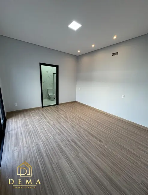 Casa com 1 quarto à venda, 136m2 em Vila Becker, Toledo - PR - imagem 8 Foto 8 de Casa com 1 quarto à venda, 136m2 em Vila Becker, Toledo - PR