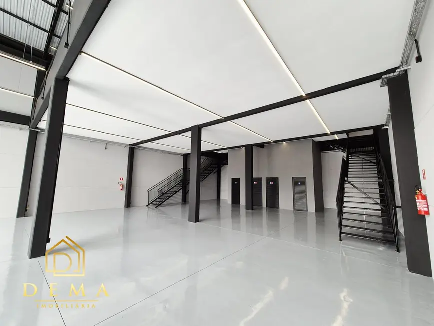 Foto 4 de Armazém / Galpão à venda, 550m2 em Jardim Coopagro, Toledo - PR