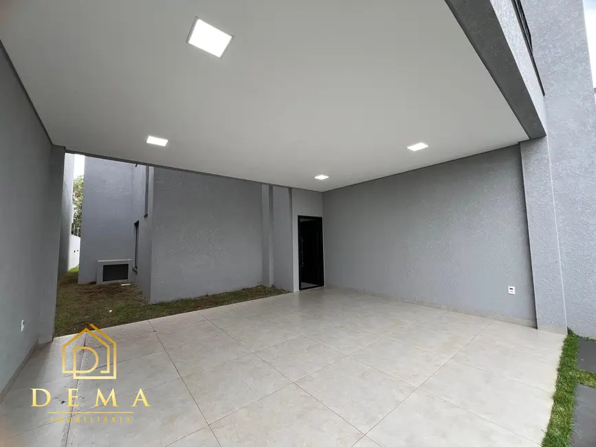 Sobrado com 3 quartos à venda, 200m2 em Jardim Planalto, Toledo - PR - imagem 4 Foto 4 de Sobrado com 3 quartos à venda, 200m2 em Jardim Planalto, Toledo - PR