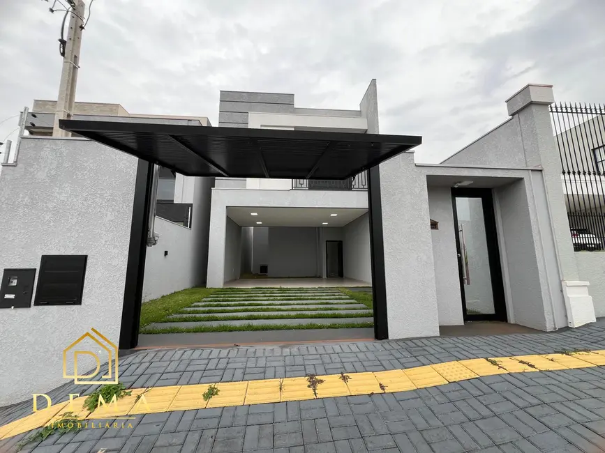 Sobrado com 3 quartos à venda, 200m2 em Jardim Planalto, Toledo - PR - imagem 1 Foto 1 de Sobrado com 3 quartos à venda, 200m2 em Jardim Planalto, Toledo - PR