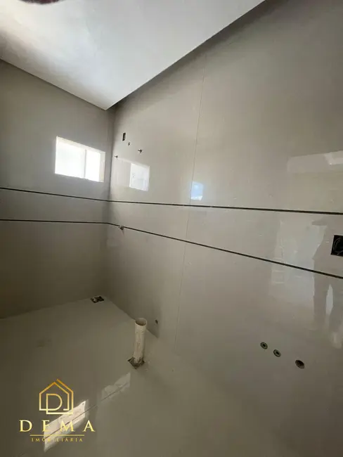 Sobrado com 2 quartos à venda e para alugar, 130m2 em Jardim Pancera, Toledo - PR - imagem 8 Foto 8 de Sobrado com 2 quartos à venda e para alugar, 130m2 em Jardim Pancera, Toledo - PR