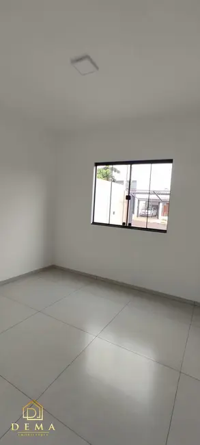 Casa com 2 quartos à venda, 62m2 em Jardim Coopagro, Toledo - PR - imagem 4 Foto 4 de Casa com 2 quartos à venda, 62m2 em Jardim Coopagro, Toledo - PR
