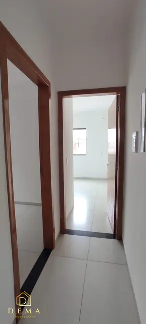 Casa com 2 quartos à venda, 62m2 em Jardim Coopagro, Toledo - PR - imagem 6 Foto 6 de Casa com 2 quartos à venda, 62m2 em Jardim Coopagro, Toledo - PR