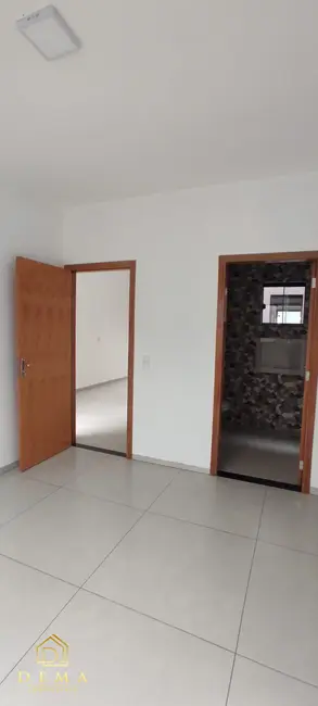 Casa com 2 quartos à venda, 62m2 em Jardim Coopagro, Toledo - PR - imagem 9 Foto 9 de Casa com 2 quartos à venda, 62m2 em Jardim Coopagro, Toledo - PR
