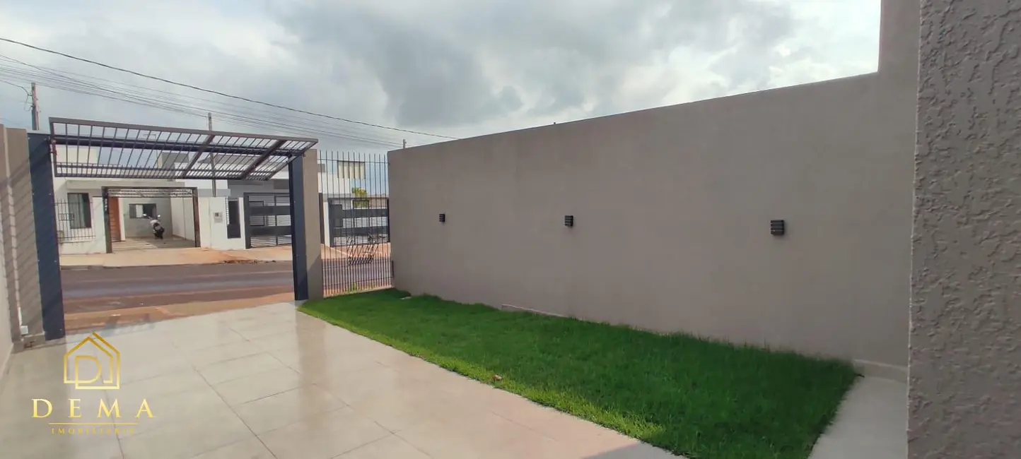 Casa com 2 quartos à venda, 62m2 em Jardim Coopagro, Toledo - PR - imagem 2 Foto 2 de Casa com 2 quartos à venda, 62m2 em Jardim Coopagro, Toledo - PR