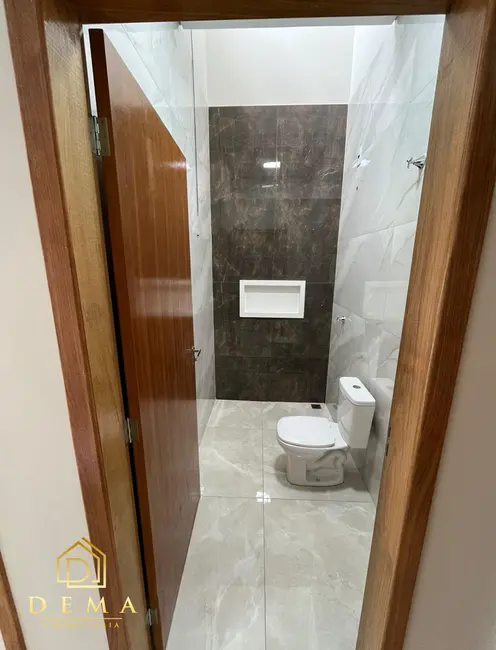 Casa com 1 quarto à venda, 61m2 em Jardim Coopagro, Toledo - PR - imagem 6 Foto 6 de Casa com 1 quarto à venda, 61m2 em Jardim Coopagro, Toledo - PR