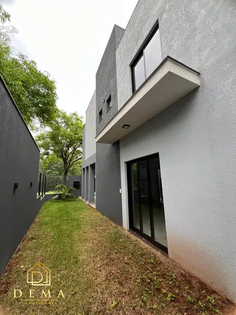 Sobrado com 2 quartos à venda, 113m2 em Vila Industrial, Toledo - PR - imagem 3 Foto 3 de Sobrado com 2 quartos à venda, 113m2 em Vila Industrial, Toledo - PR