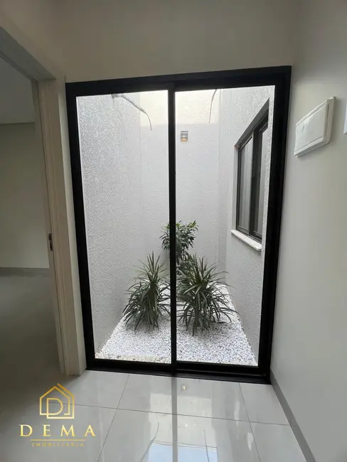 Foto 8 de Casa com 2 quartos à venda, 80m2 em Toledo - PR