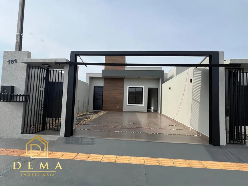 Casa com 2 quartos à venda, 81m2 em Toledo - PR - imagem 1 Foto 1 de Casa com 2 quartos à venda, 81m2 em Toledo - PR