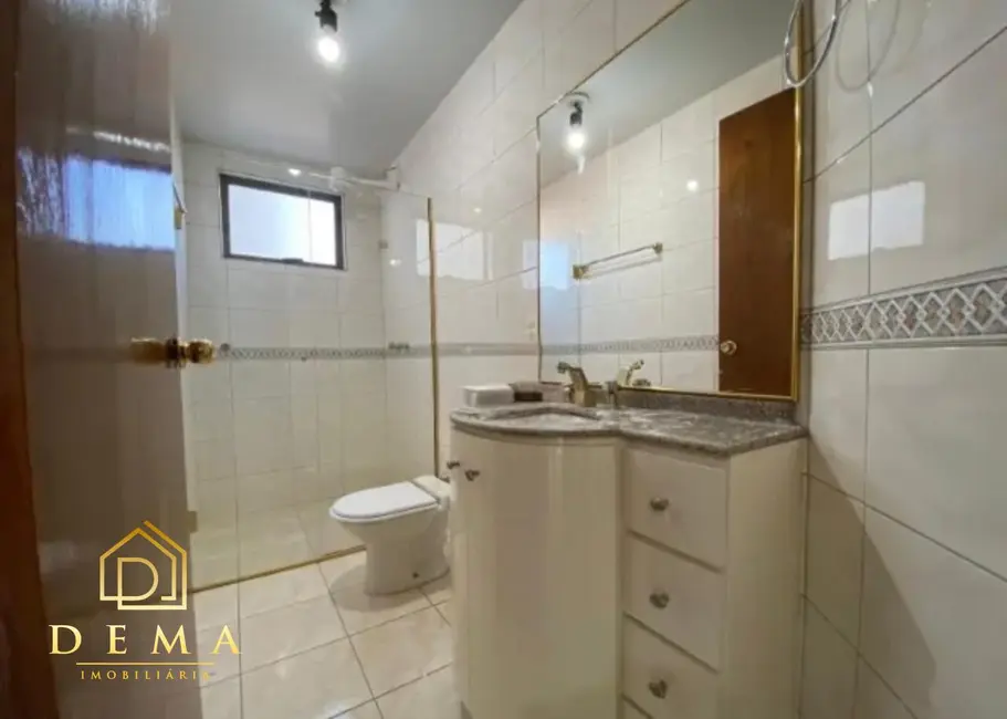 Apartamento com 2 quartos à venda, 113m2 em Centro, Toledo - PR - imagem 8 Foto 8 de Apartamento com 2 quartos à venda, 113m2 em Centro, Toledo - PR