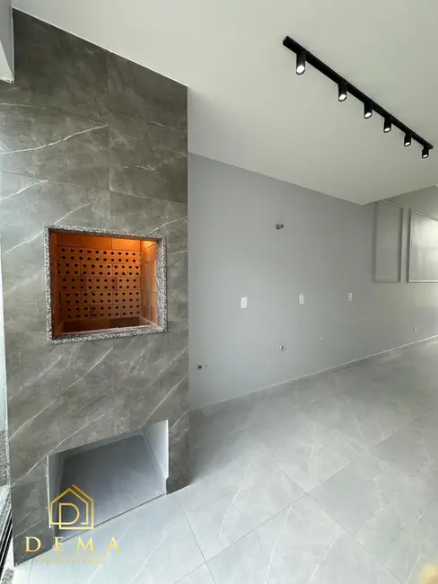 Foto 3 de Casa com 2 quartos à venda, 78m2 em 14 de Novembro, Cascavel - PR