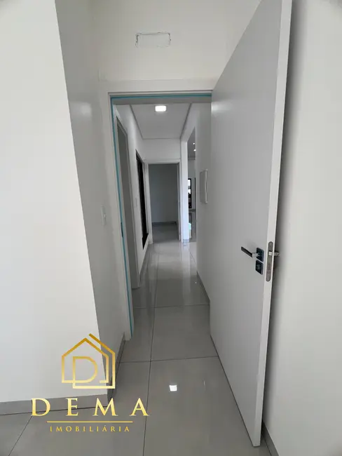 Casa com 2 quartos à venda, 110m2 em Jardim Concórdia, Toledo - PR - imagem 7 Foto 7 de Casa com 2 quartos à venda, 110m2 em Jardim Concórdia, Toledo - PR